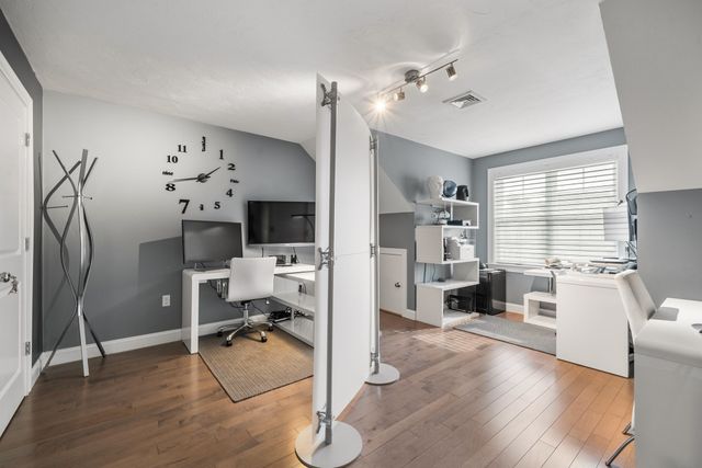 20 Pheasant Run Ct, Wrentham, MA 02093
