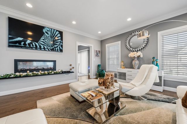 20 Pheasant Run Ct, Wrentham, MA 02093