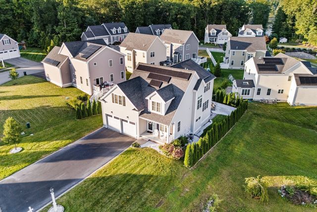 20 Pheasant Run Ct, Wrentham, MA 02093