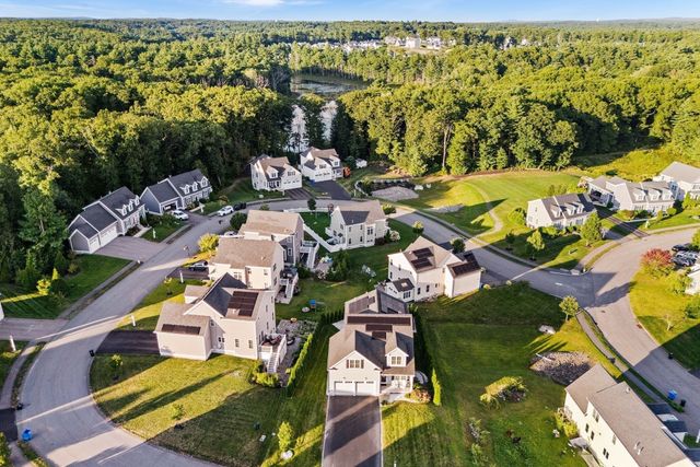 20 Pheasant Run Ct, Wrentham, MA 02093