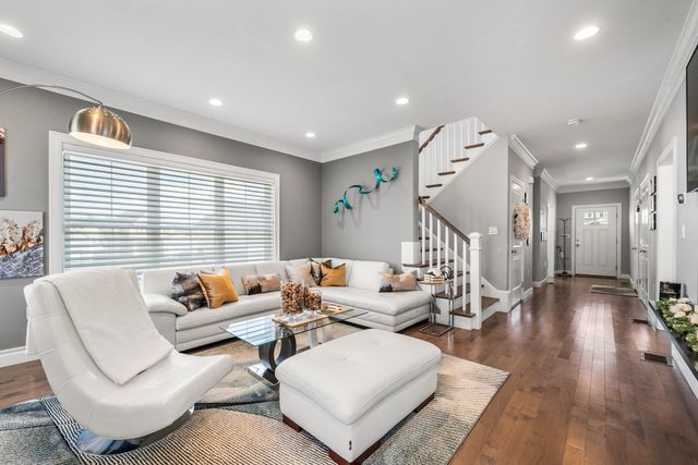 20 Pheasant Run Ct, Wrentham, MA 02093