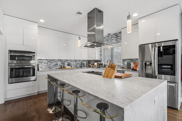 20 Pheasant Run Ct, Wrentham, MA 02093