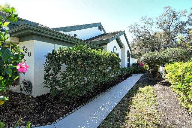720 CONNEMARA COURT, Venice, FL 34292