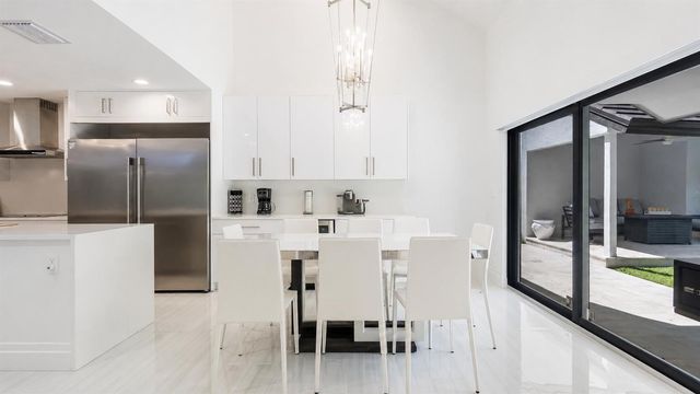 501 Sandpiper Way, Boca Raton, FL 33431