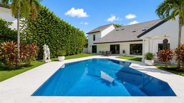 501 Sandpiper Way, Boca Raton, FL 33431