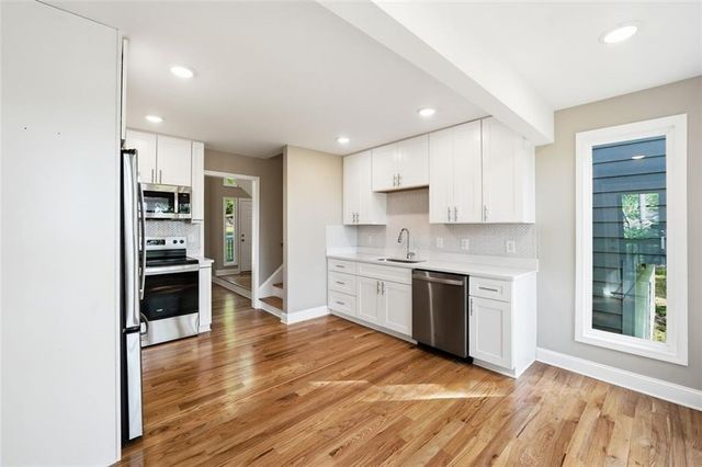 6870 Creekwood Drive, Douglasville, GA 30135
