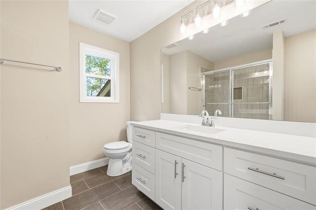 6870 Creekwood Drive, Douglasville, GA 30135