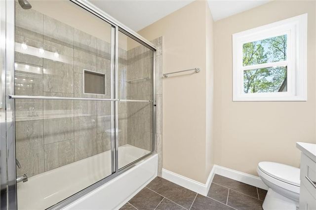 6870 Creekwood Drive, Douglasville, GA 30135