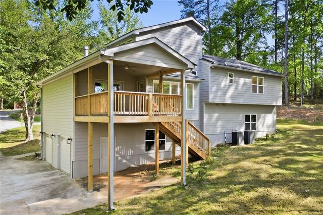 6870 Creekwood Drive, Douglasville, GA 30135