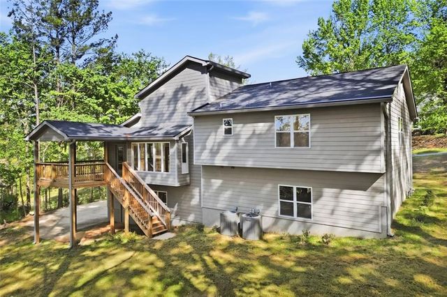 6870 Creekwood Drive, Douglasville, GA 30135
