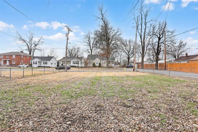 601 Kinloch Avenue, Collinsville, IL 62234