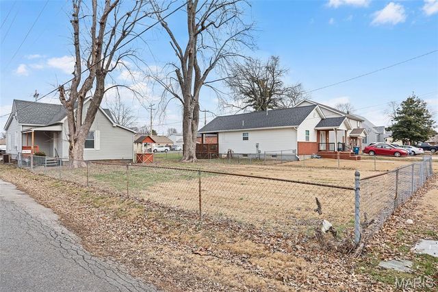 601 Kinloch Avenue, Collinsville, IL 62234