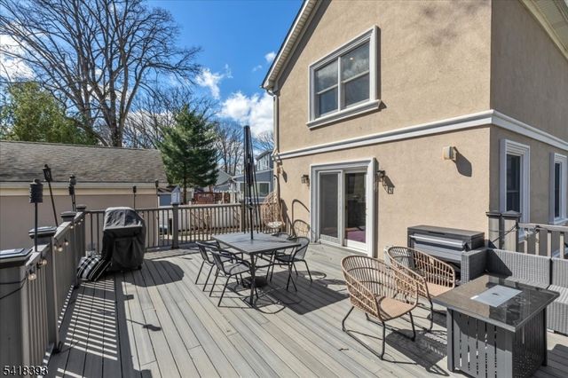 10 Tulip Ct, Kenilworth Boro, NJ 07033