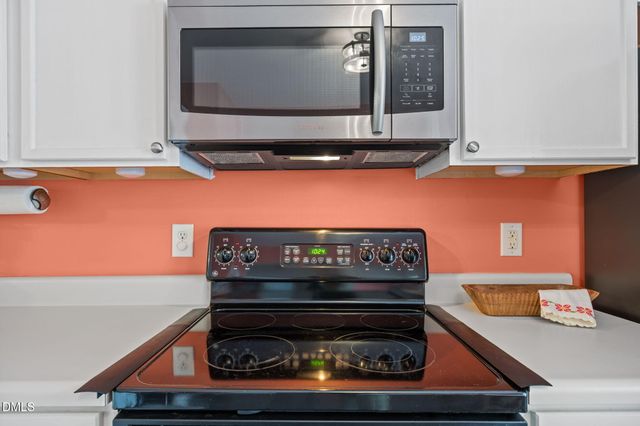 610 Walnut Woods Drive, Morrisville, NC 27560