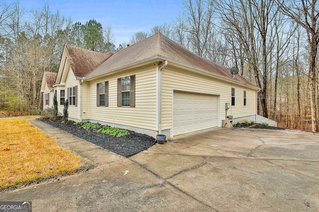 70 Wilkes Court, Newnan, GA 30263