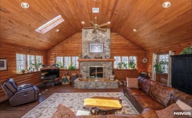 9 Buckhaven Trail, Hardyston, NJ 07460