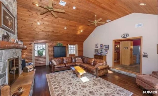 9 Buckhaven Trail, Hardyston, NJ 07460