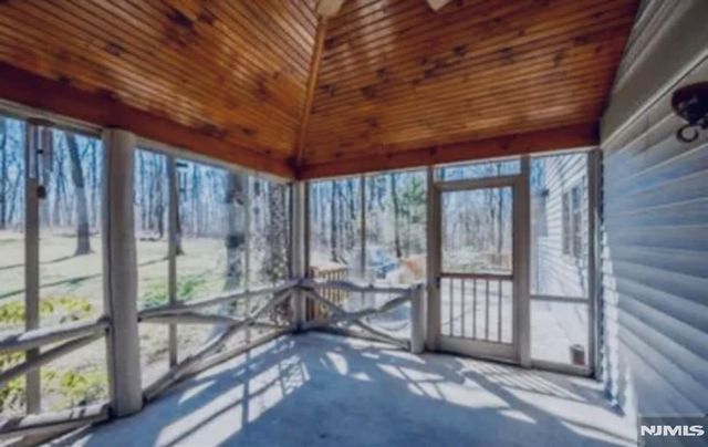 9 Buckhaven Trail, Hardyston, NJ 07460