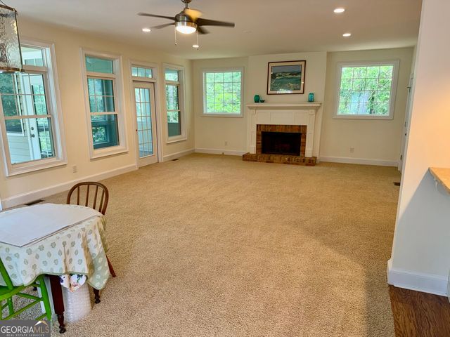27 Classic Drive, Hartwell, GA 30643