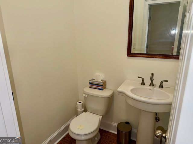 27 Classic Drive, Hartwell, GA 30643