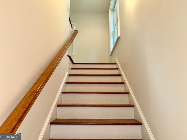 27 Classic Drive, Hartwell, GA 30643