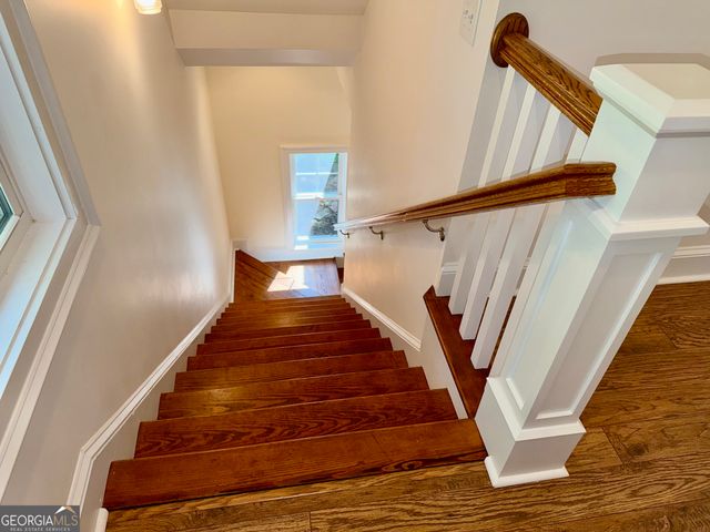 27 Classic Drive, Hartwell, GA 30643
