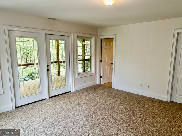 27 Classic Drive, Hartwell, GA 30643