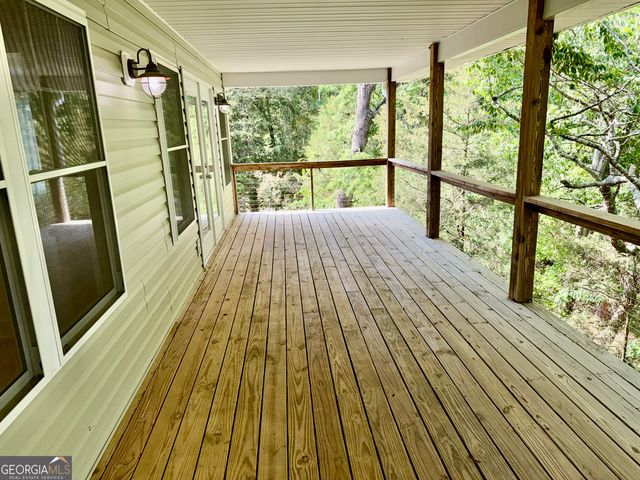 27 Classic Drive, Hartwell, GA 30643