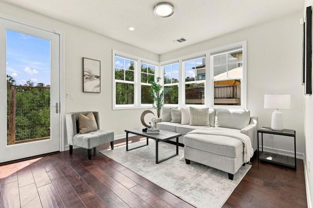 39 Live Oak Drive, San Mateo, CA 94403
