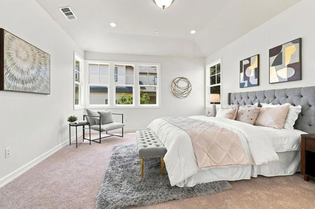 39 Live Oak Drive, San Mateo, CA 94403