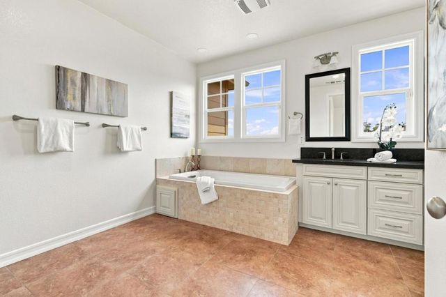 39 Live Oak Drive, San Mateo, CA 94403