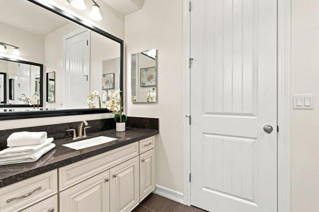 39 Live Oak Drive, San Mateo, CA 94403