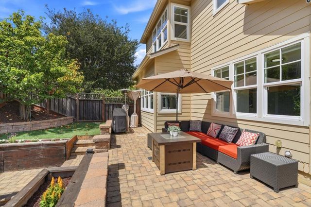 39 Live Oak Drive, San Mateo, CA 94403