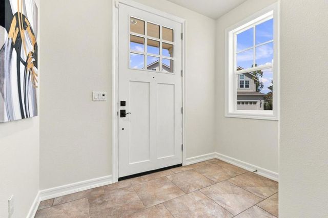 39 Live Oak Drive, San Mateo, CA 94403