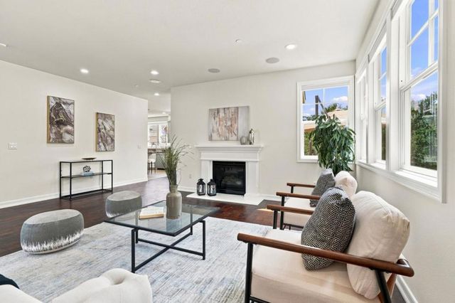 39 Live Oak Drive, San Mateo, CA 94403