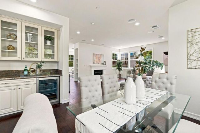 39 Live Oak Drive, San Mateo, CA 94403