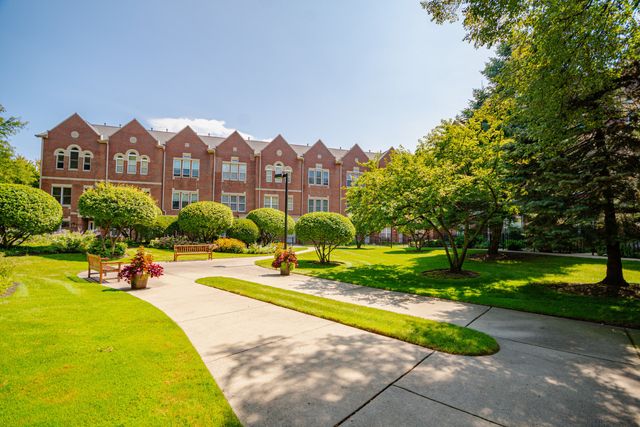 5200 S Ellis Avenue 402, Chicago, IL 60615