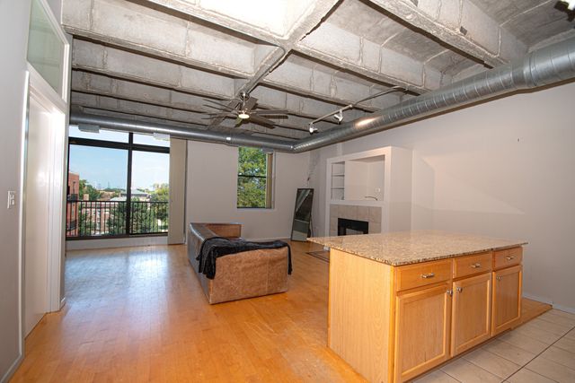 5200 S Ellis Avenue 402, Chicago, IL 60615