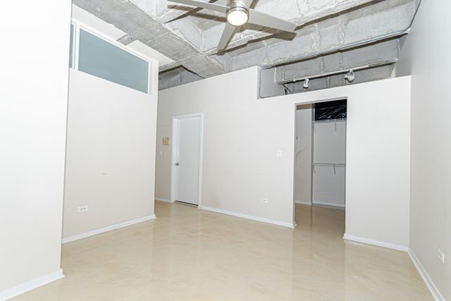 5200 S Ellis Avenue 402, Chicago, IL 60615