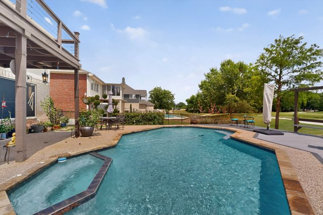 712 Water Oak Drive, Plano, TX 75025