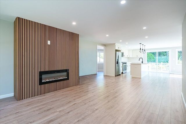 23 Taunton Street, Bellingham, MA 02019