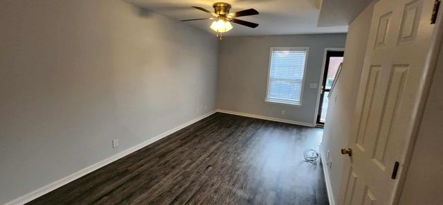 289 Raleigh Dr Apt B, Clarksville, TN 37043