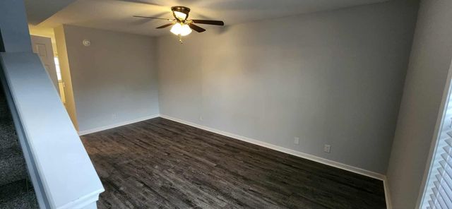 289 Raleigh Dr Apt B, Clarksville, TN 37043