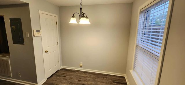 289 Raleigh Dr Apt B, Clarksville, TN 37043