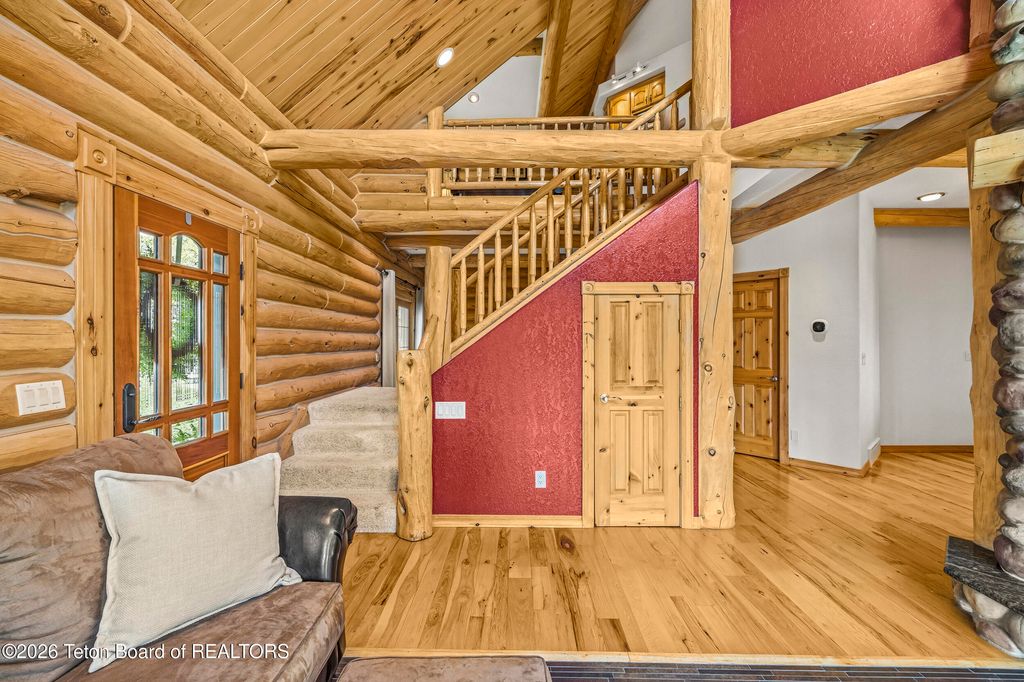 244 BLACK MOUNTAIN Lane, Alpine, WY 83128 photo 17