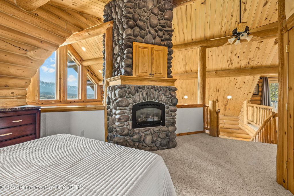 244 BLACK MOUNTAIN Lane, Alpine, WY 83128 photo 31