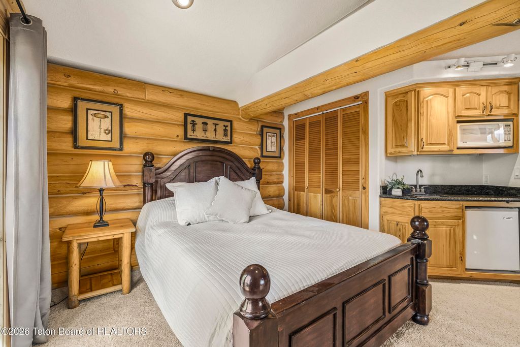 244 BLACK MOUNTAIN Lane, Alpine, WY 83128 photo 33