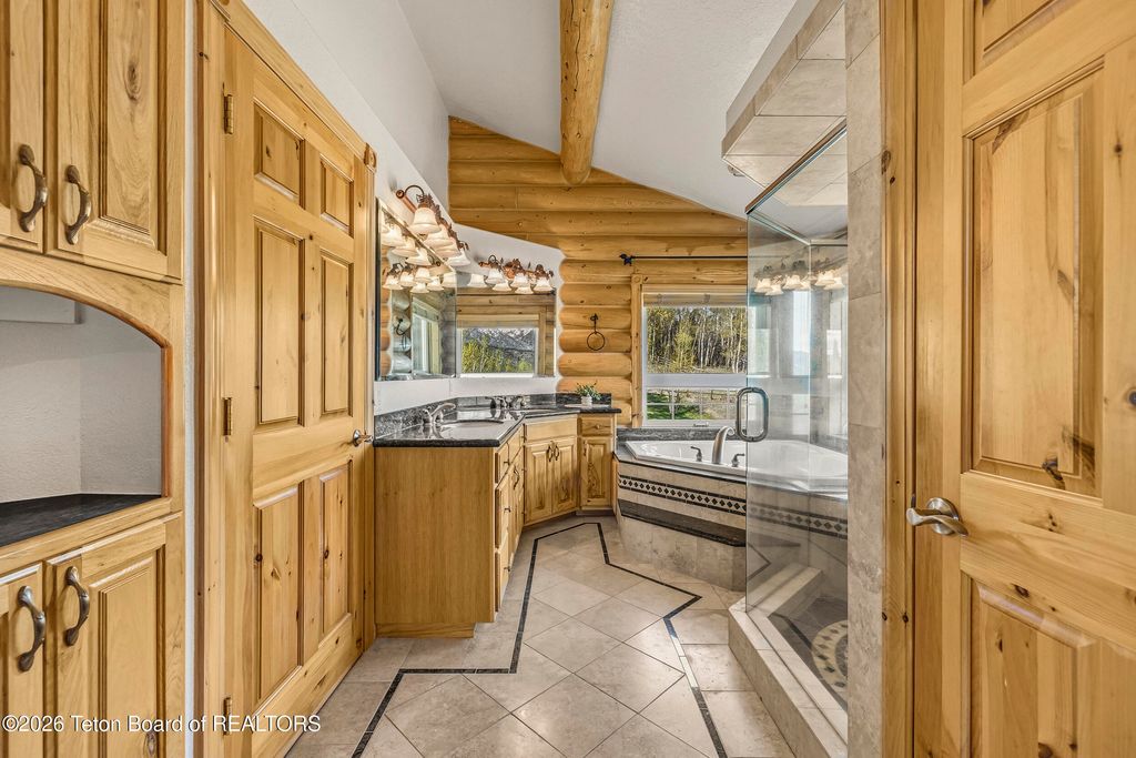 244 BLACK MOUNTAIN Lane, Alpine, WY 83128 photo 35