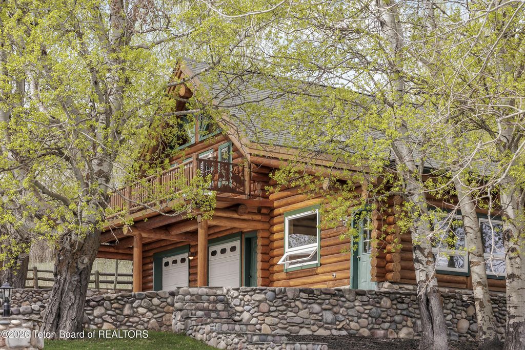 244 BLACK MOUNTAIN Lane, Alpine, WY 83128 photo 45