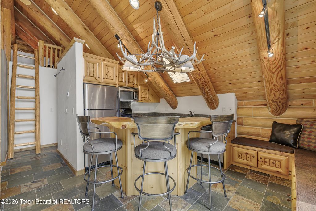 244 BLACK MOUNTAIN Lane, Alpine, WY 83128 photo 57